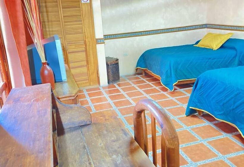 חדר סטנדרט לארבעה, Casamia