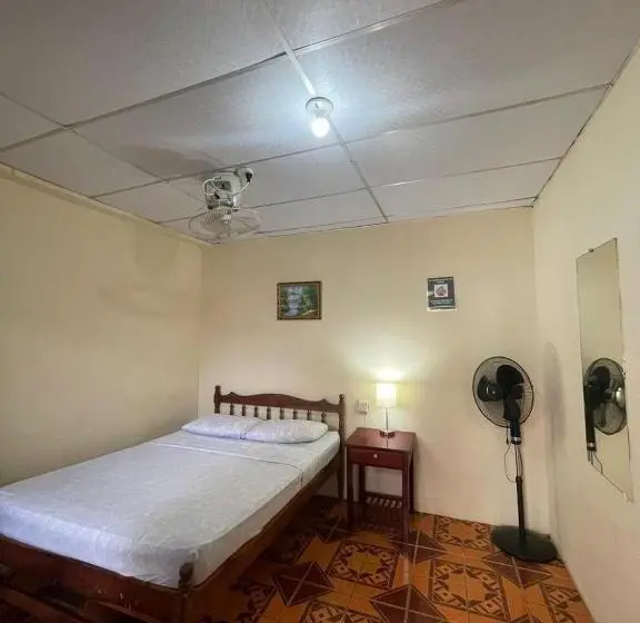 اتاق استاندارد با تخت دوبل, Hostal Los Chamos