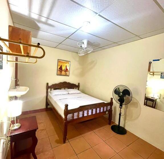 חדר סטנדרט מיטה זוגית, Hostal Los Chamos