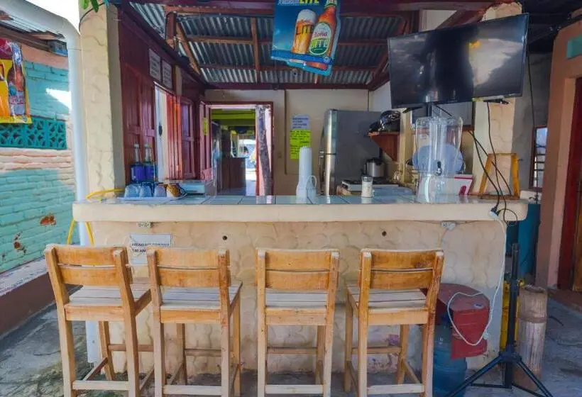 تختخواب در اتاق مشترک, Hostal Los Chamos