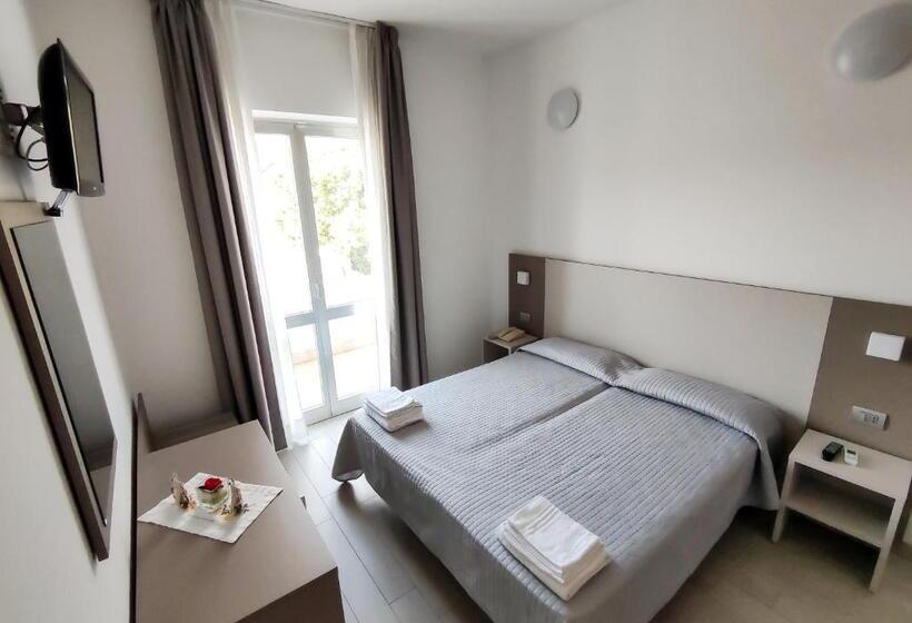 Camera Standard, Capitano