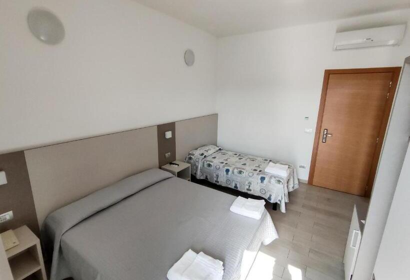 Camera Tripla Standard, Capitano