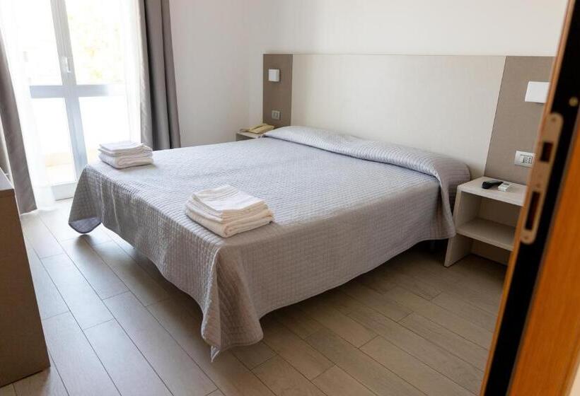 Camera Standard, Capitano