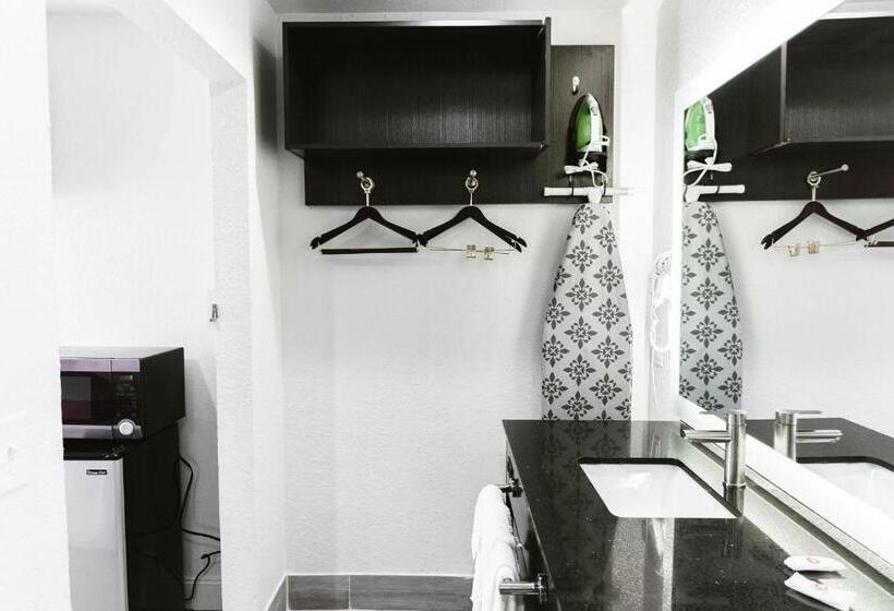 غرفة قياسية, Motel 6 Bellville, Oh