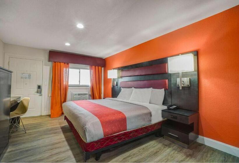 غرفة قياسية سرير كينج, Motel 6 Bellville, Oh