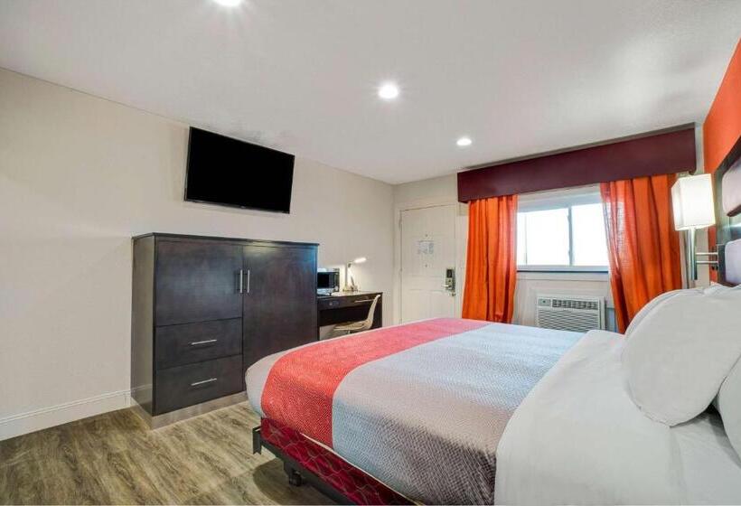 غرفة قياسية سرير كينج, Motel 6 Bellville, Oh