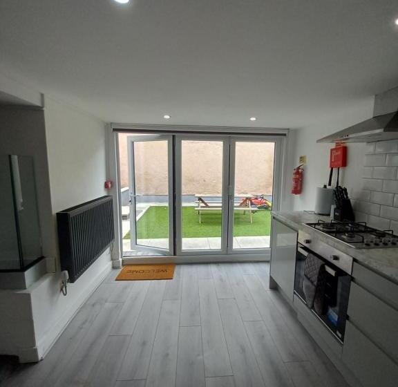 غرفة سوبيريور عائلية, No 27 Chapel Street Guest House