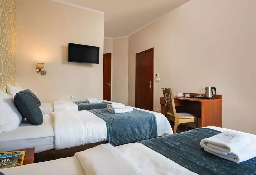 Standard Kolmen Hengen Huone, Aparthotel Globus Kraków