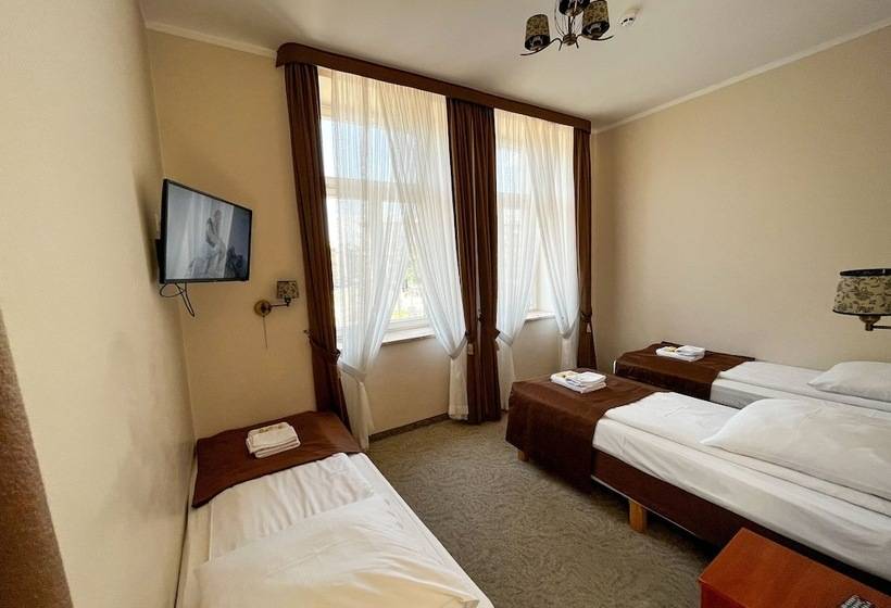 スタンダード４人部屋, Aparthotel Globus Kraków