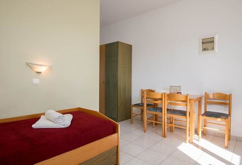 带1个卧室带花园景观的公寓, Barbie Hotel Apartments