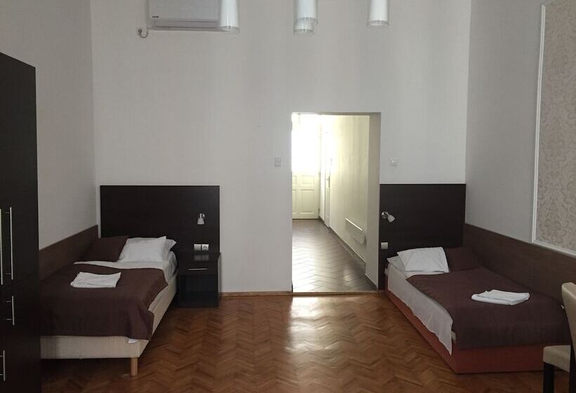 דירת חדר, Central Hotel 21 And Apartments