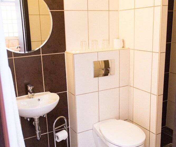 Номер Стандарт Трехместный, Central Hotel 21 And Apartments