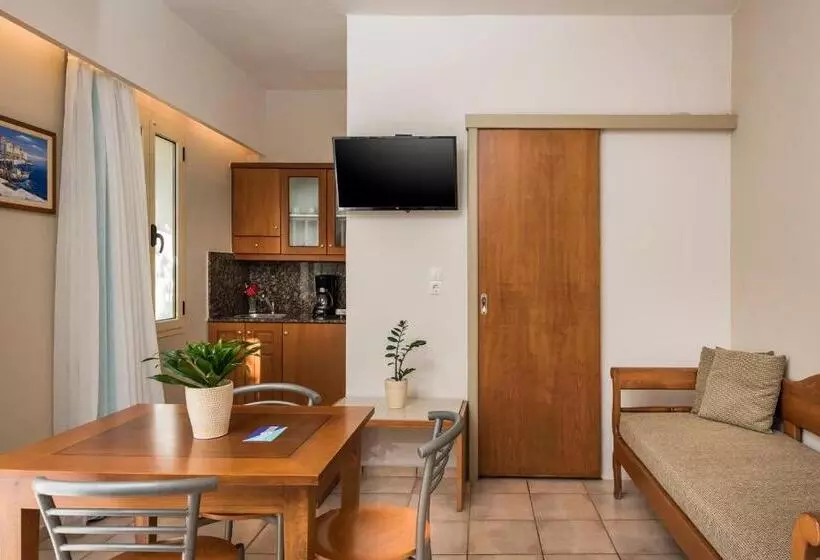 استودیوی استاندارد, Elotis Suites