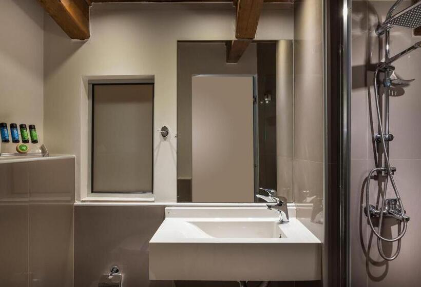 Студия Стандарт, Elotis Suites