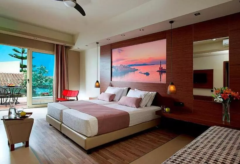 اتاق سوپریور سه تخته, Elotis Suites