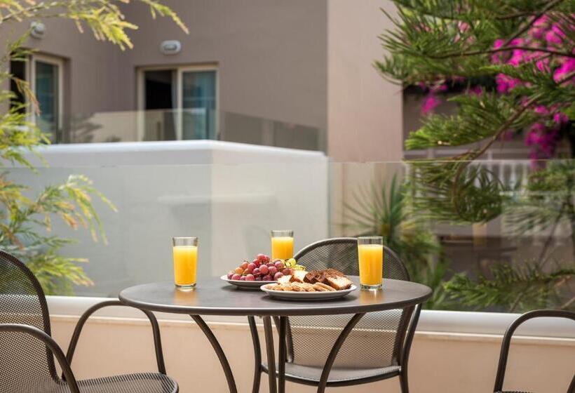 スタンダードスタジオ, Elotis Suites