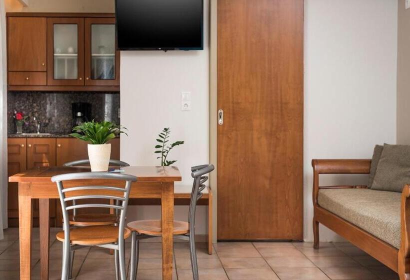 スタンダードスタジオ, Elotis Suites