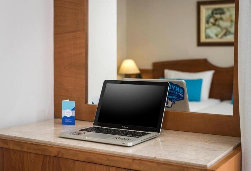 Студия Стандарт, Elotis Suites