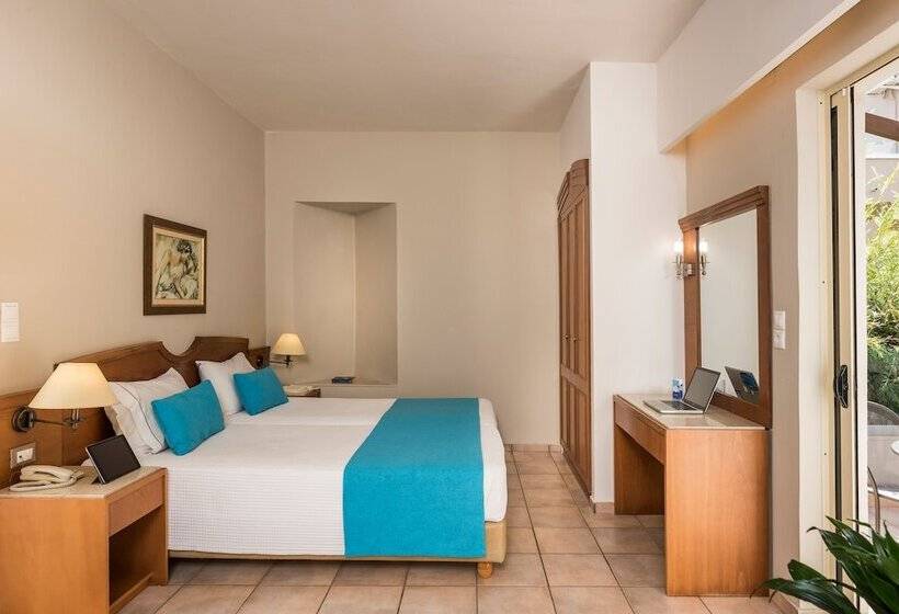 Студия Стандарт, Elotis Suites