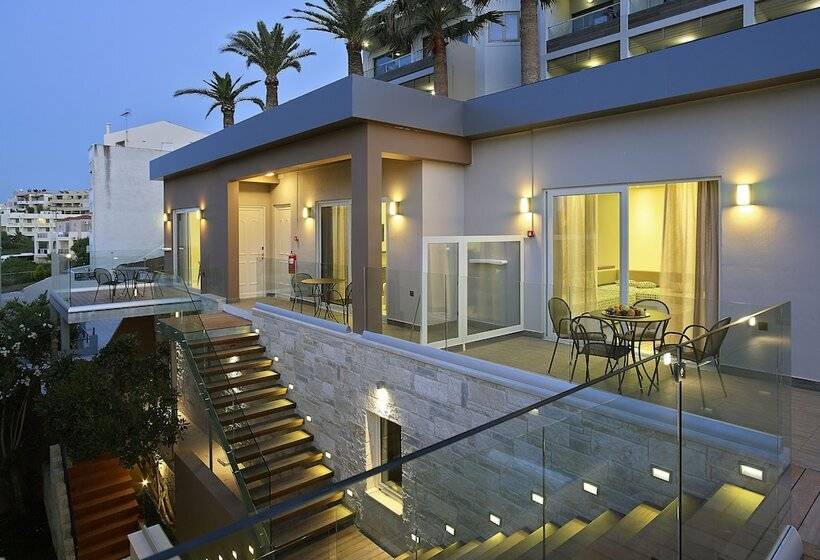 スーペリアトリプルルーム, Elotis Suites