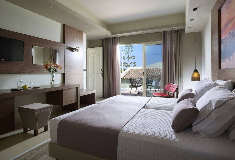 スーペリアトリプルルーム, Elotis Suites