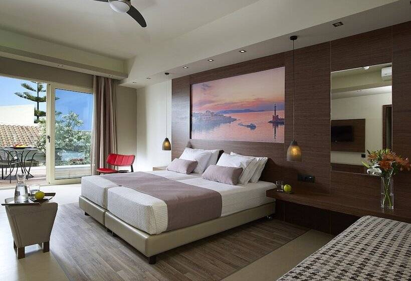 Трехместный Номер Superior, Elotis Suites