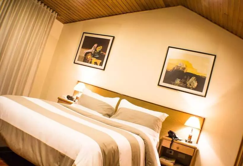 اتاق استاندارد با سرویس بهداشتی مشترک, Charlies Place Hotel & Spa