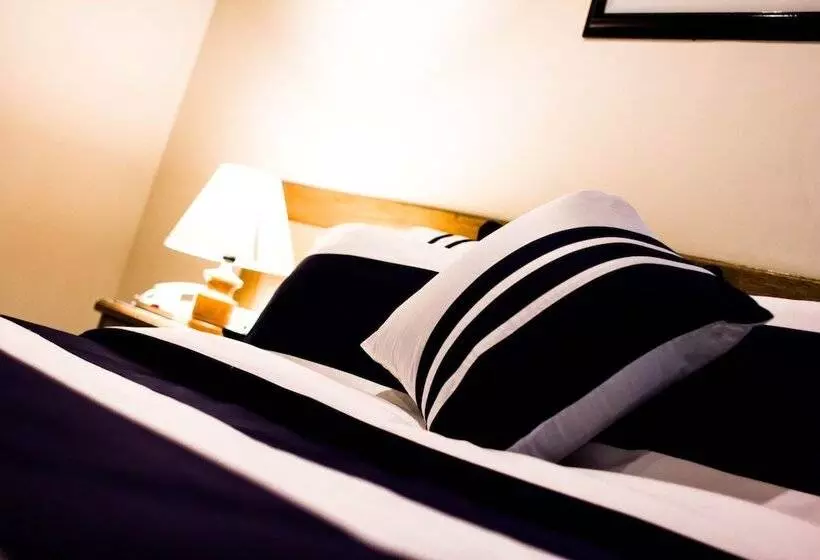 اتاق لوکس, Charlies Place Hotel & Spa