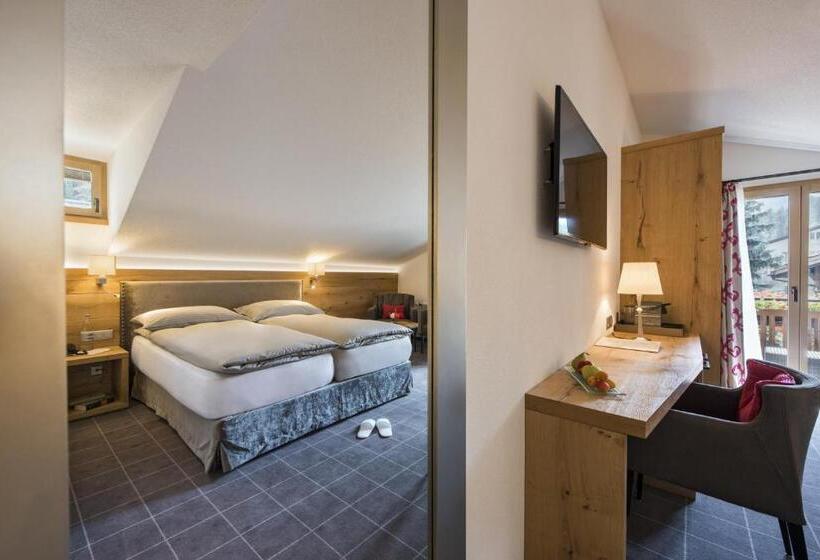 غرفة سوبيريور ذات إطلالة, Chesa Valese