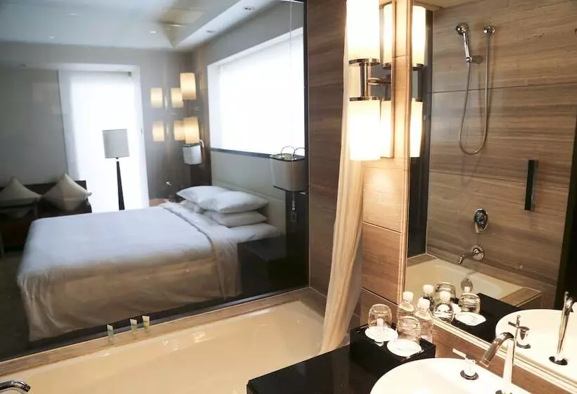 エクゼクティブルーム, Courtyard By Marriott Shanghai Xujiahui
