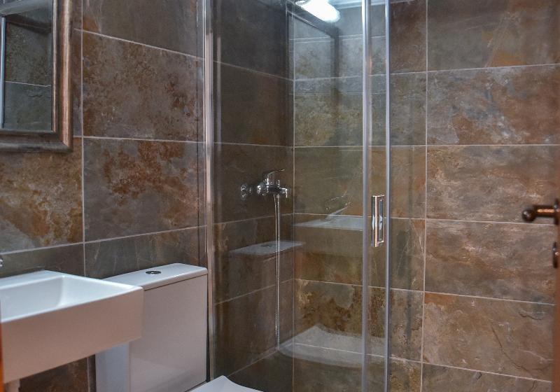 スーペリアスタジオ, Iraklis Studios & Apartments