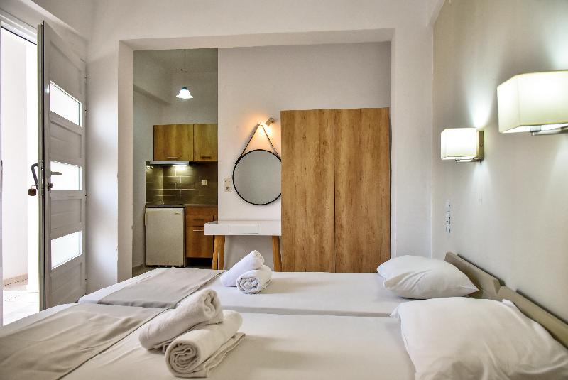 Standart Stüdyo, Iraklis Studios & Apartments