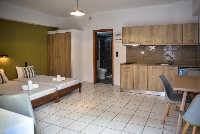 Студия Стандарт, Iraklis Studios & Apartments