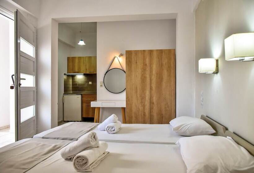 Студия Стандарт, Iraklis Studios & Apartments