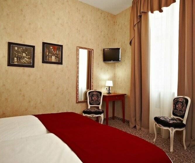 اتاق استاندارد, Justus