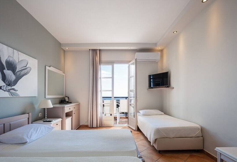 Triple Room Sea View, Kavuras Village