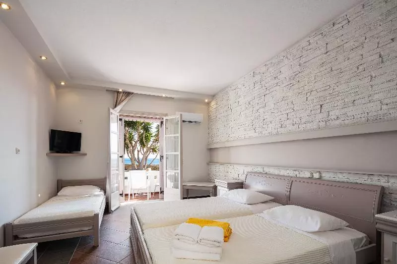 Triple Room Sea View, Kavuras Village
