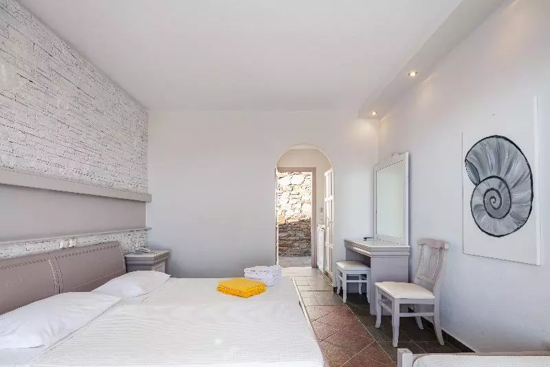 Triple Room Sea View, Kavuras Village