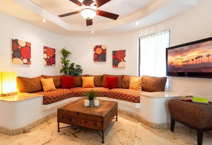 带两个卧室的顶楼公寓, Maya Villa Condo Hotel And Beachclub