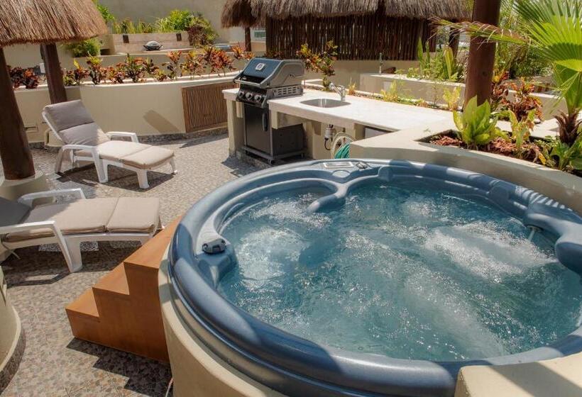 带两个卧室的顶楼公寓, Maya Villa Condo Hotel And Beachclub