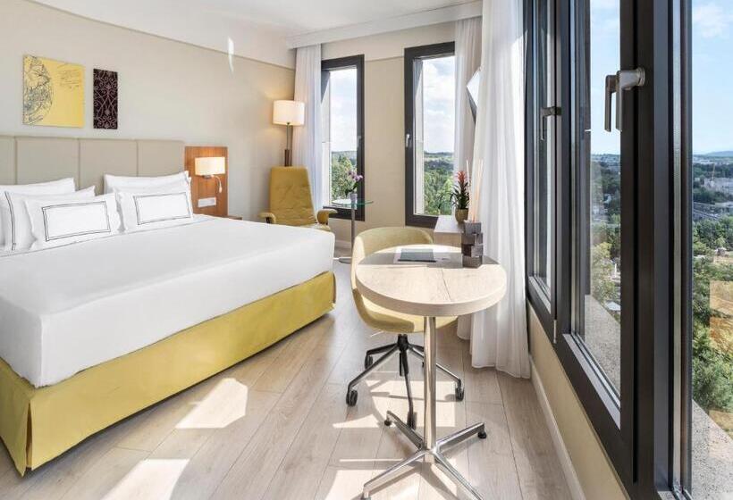 سوییت, Melia Luxembourg