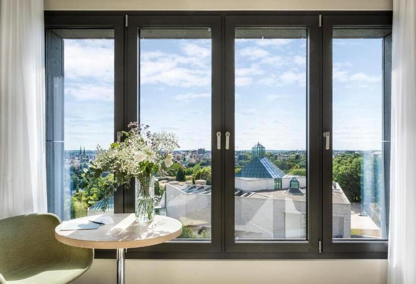 سوییت, Melia Luxembourg