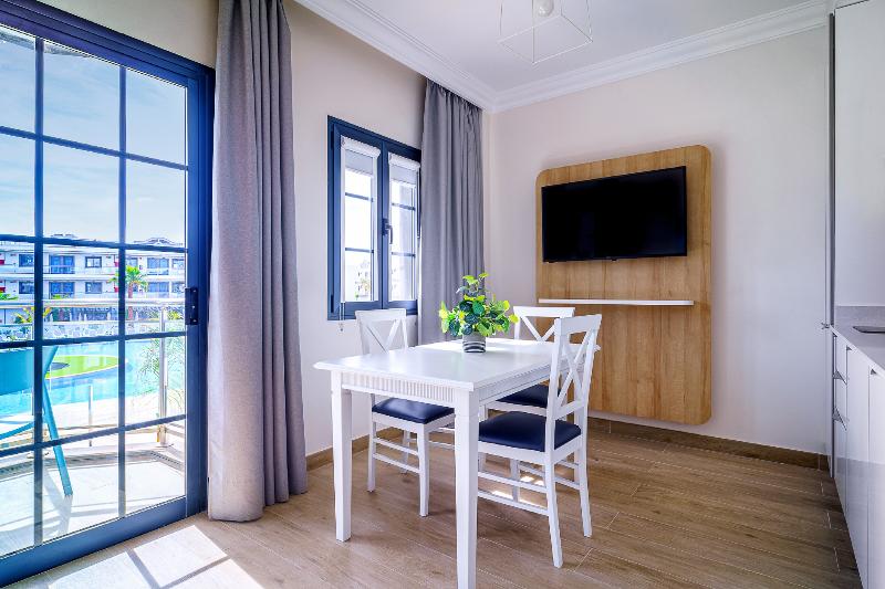 スタンダードルーム, Mitsis Petit Palais