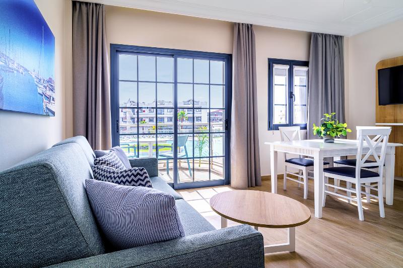 スタンダードルーム, Mitsis Petit Palais