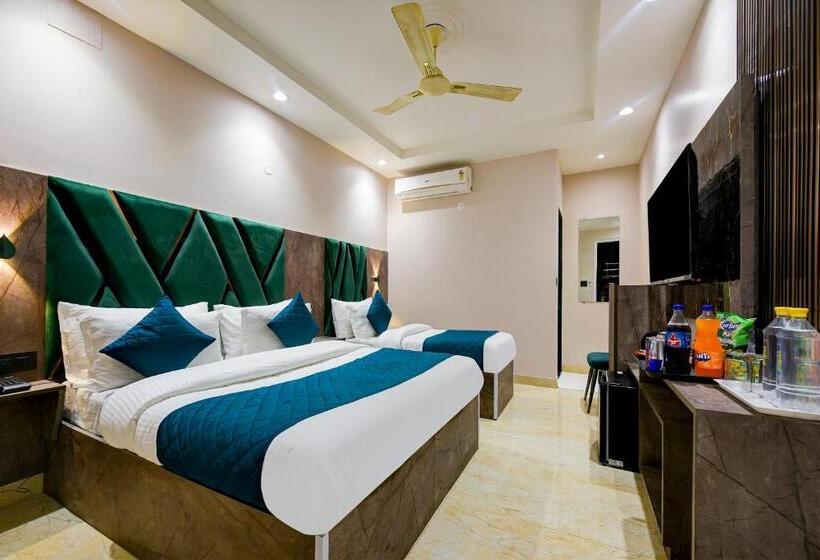 Trzyosobowy Executive, Pearl Plaza New Delhi Paharganj