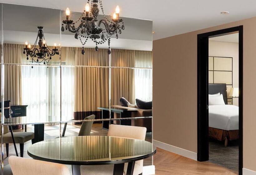 Люкс, Radisson Blu Hotel Bucharest