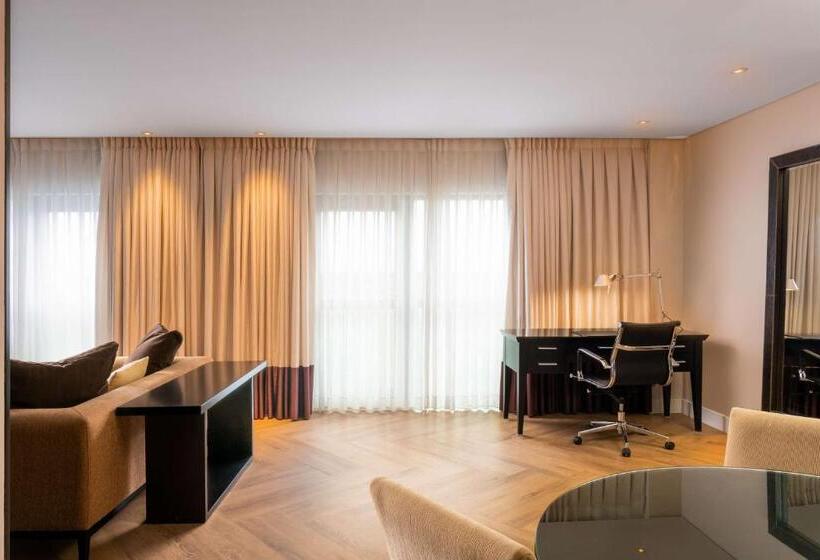 سوییت, Radisson Blu Hotel Bucharest