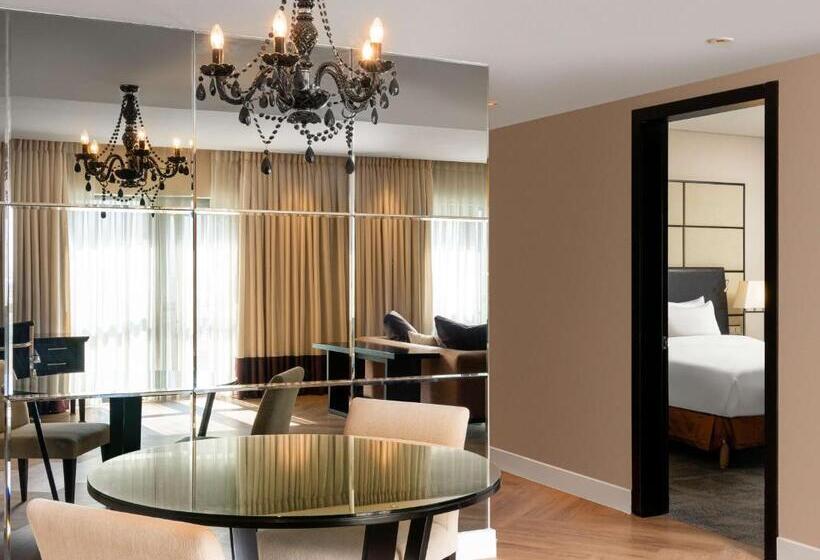 Люкс, Radisson Blu Hotel Bucharest