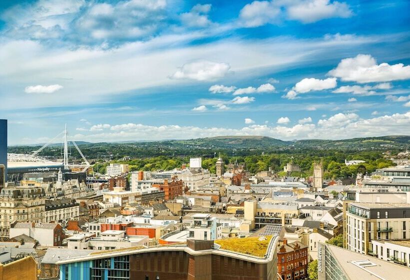带城市景观的高级房间, Radisson Blu Hotel, Cardiff