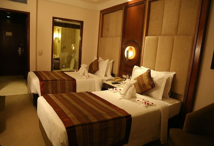 غرفة ديلوكس, The Acura Bmk